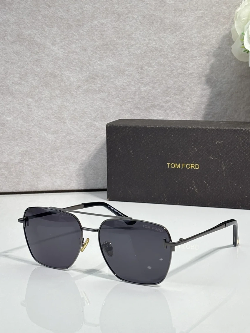Tom Ford FT1292 Men Sunglasses Wholesale | Optical Retail Supplier