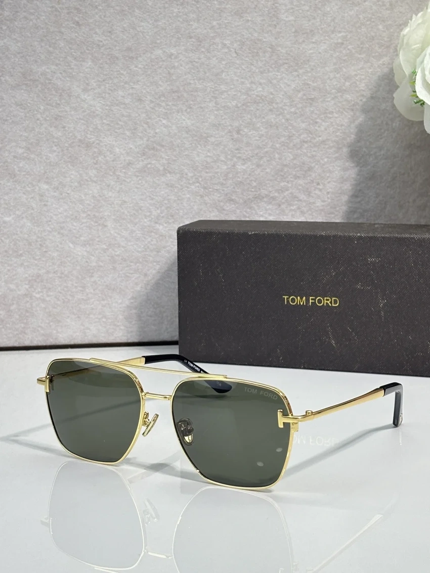 Tom Ford FT1292 Gold Sunglasses for Wholesale | Optical Store Supplier