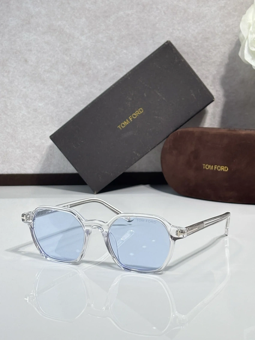 Buy Tom Ford FT1301 Lorna Shield Sunglasses Wholesale | Optical Importer