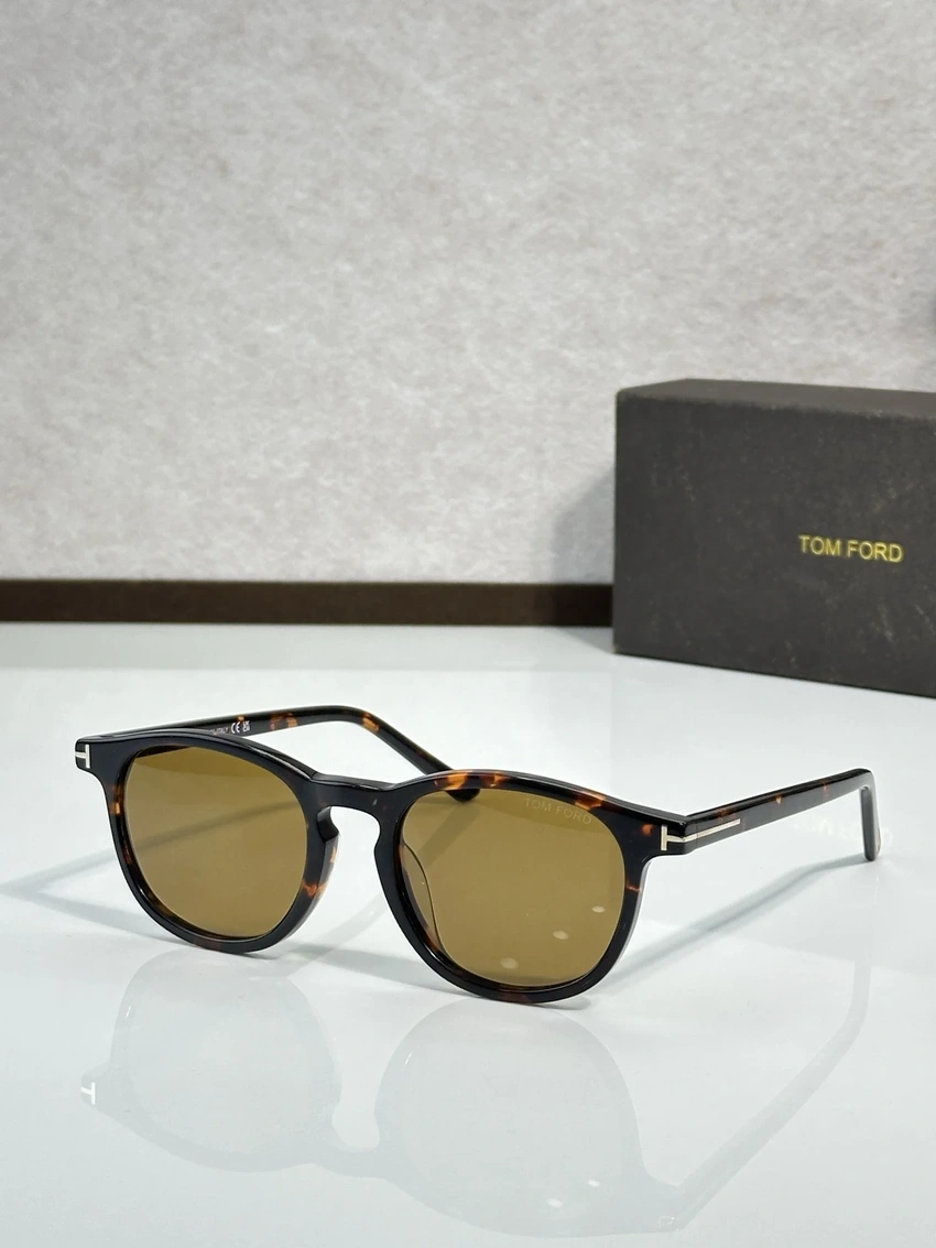 Tom Ford FT1302 Lucilla Sunglasses – Wholesale Optical Frames Supplier