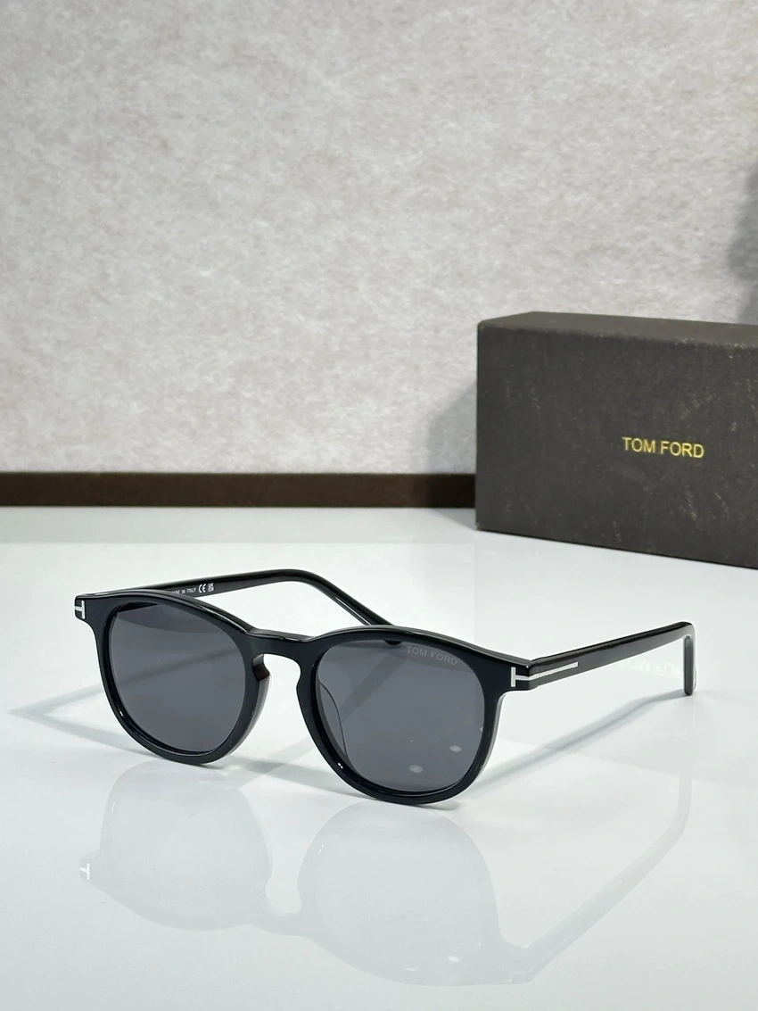 Wholesale Tom Ford FT1302 Alberto Sunglasses | B2B Optical Distributor