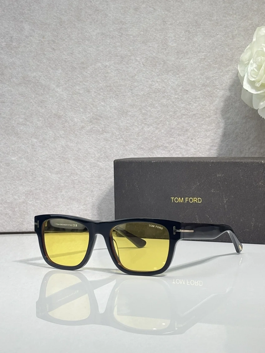 Tom Ford FT1303 Luna Sunglasses – Wholesale Optical Frames Supplier