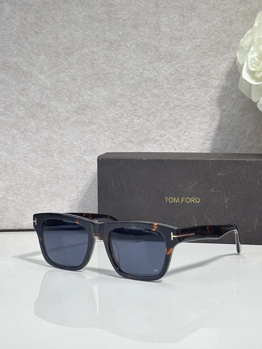 Tom Ford FT1303 Sunglasses Men Sale for Wholesale | Optical Store Supplier