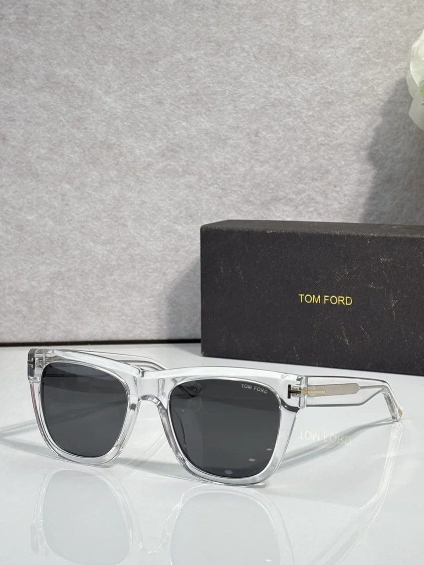 Wholesale Tom Ford FT1304 Amarra Sunglasses | B2B Optical Distributor