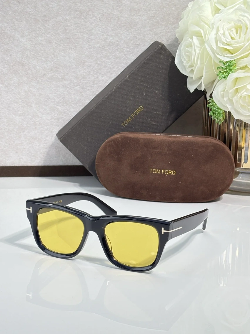 Wholesale Tom Ford FT1304 Amarra Sunglasses | B2B Optical Distributor