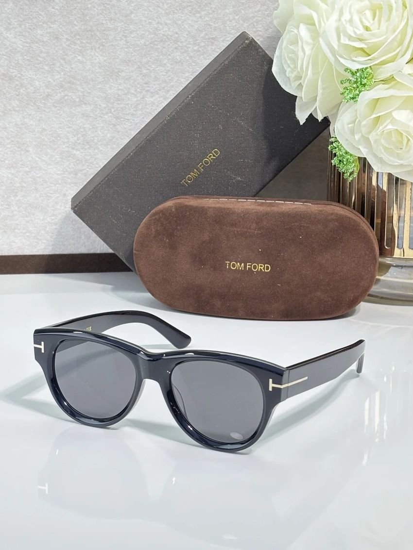 Tom Ford FT1305 Cateye Sunglasses For Women – Wholesale Optical Frames Supplier