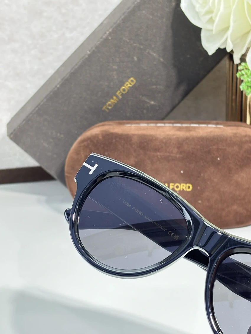 Tom Ford FT1305 Natalia Sunglasses for Wholesale | Optical Store Supplier