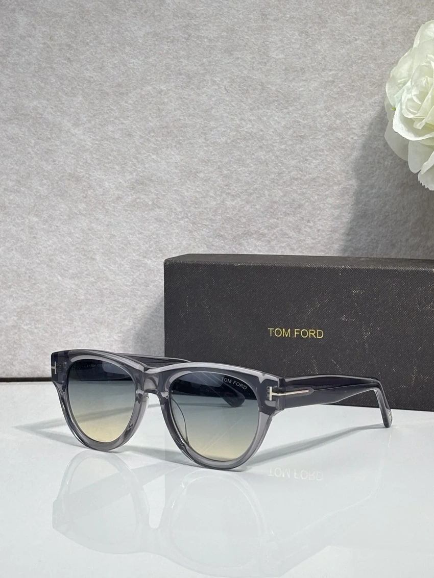 Tom Ford FT1305 Natalia Sunglasses for Wholesale | Optical Store Supplier