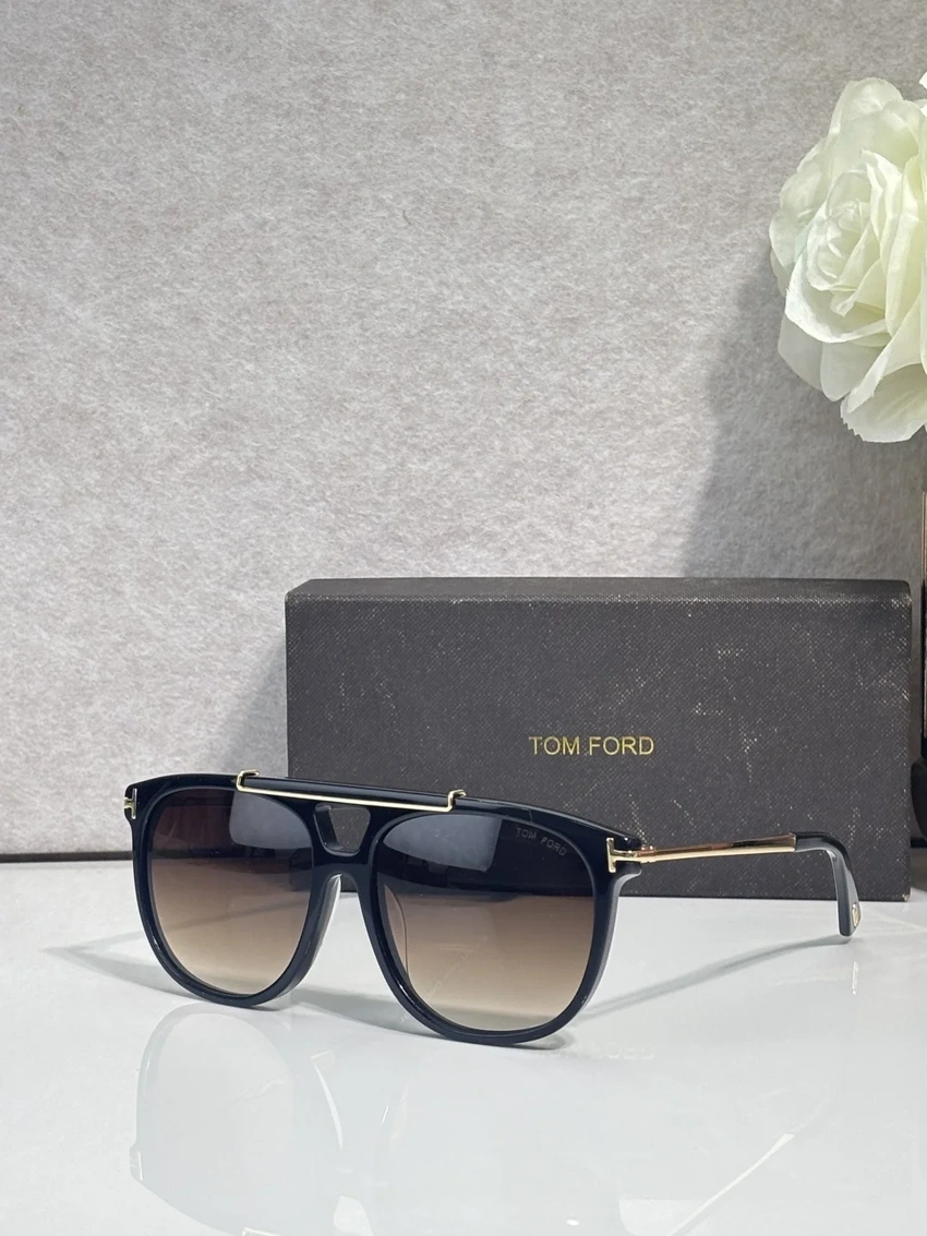 Tom Ford FT1306 Nickie Sunglasses for Wholesale | Optical Store Supplier