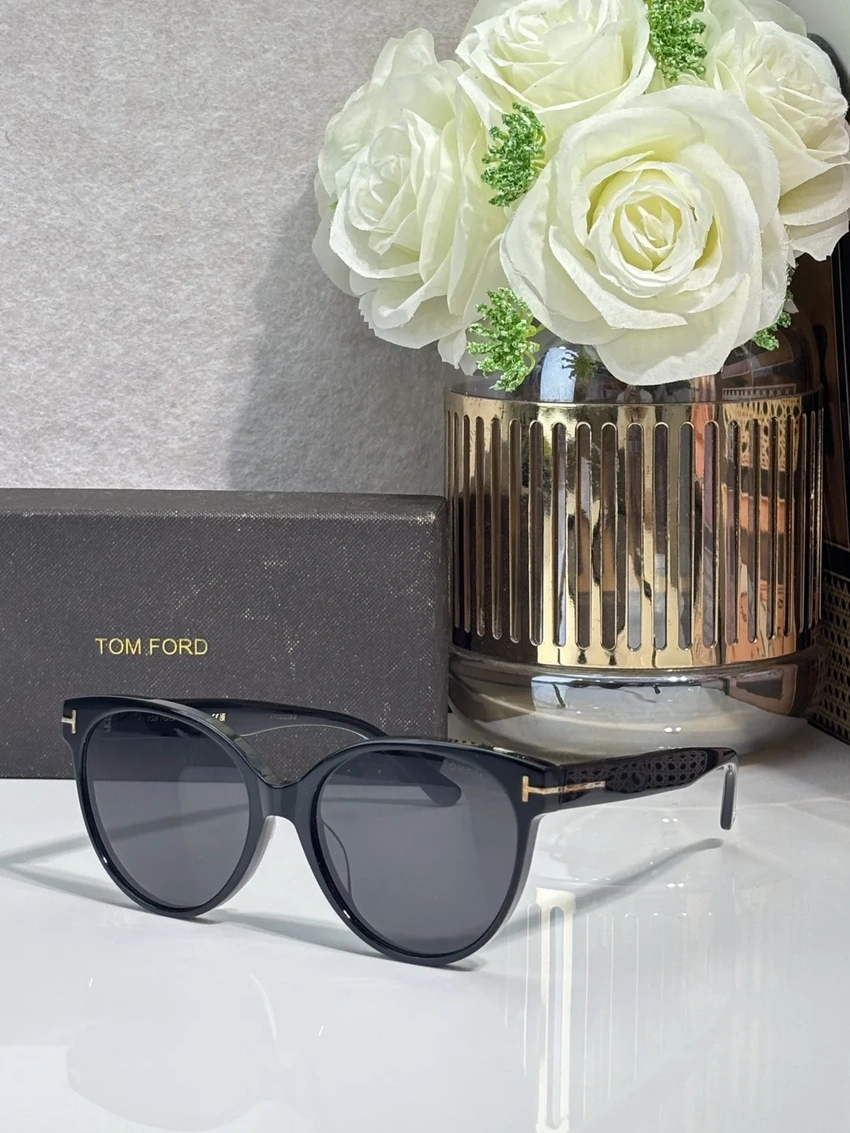 Buy Tom Ford FT1311 Selby Sunglasses Wholesale | Optical Importer