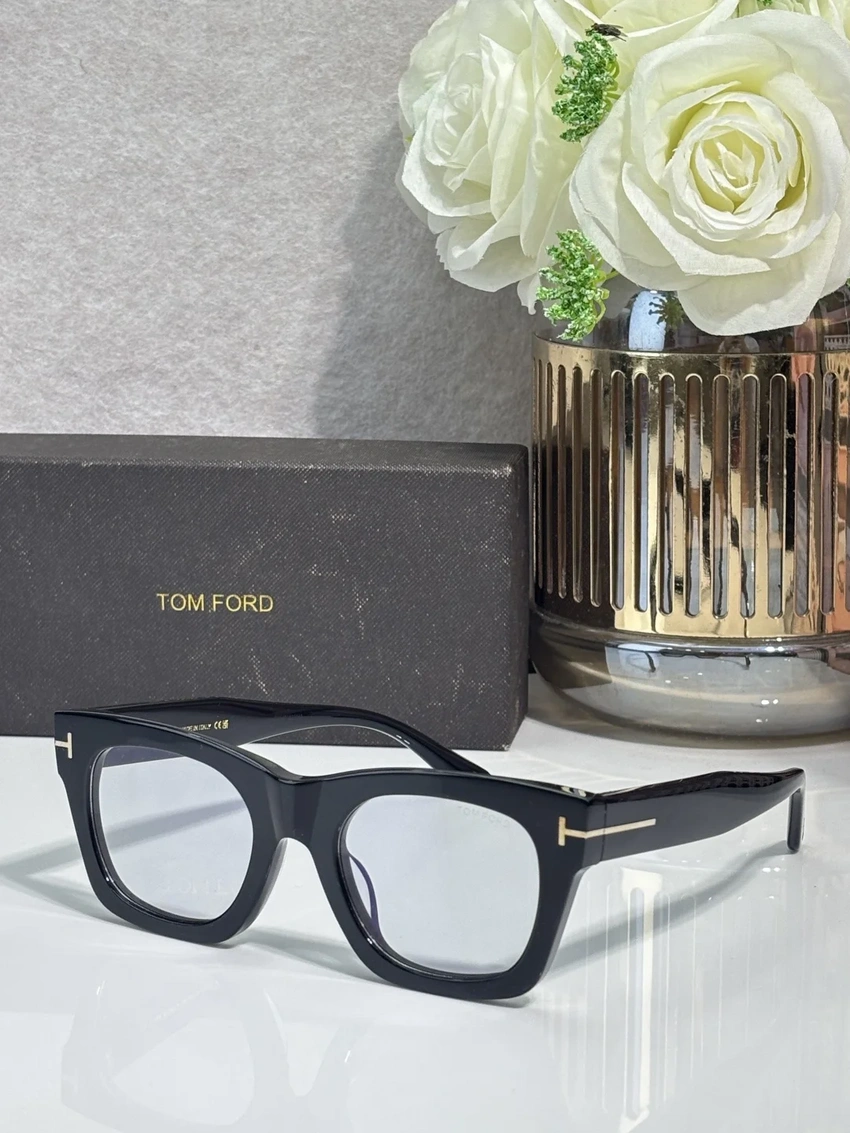 Tom Ford FT1314 Penn Sunglasses – Wholesale Optical Frames Supplier