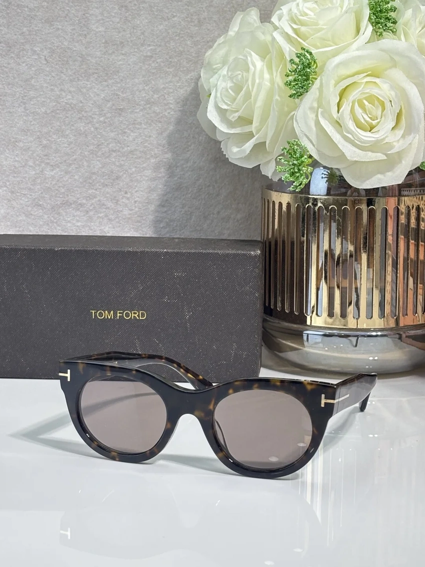Tom Ford FT1315 Philippa Sunglasses for Wholesale | Optical Store Supplier