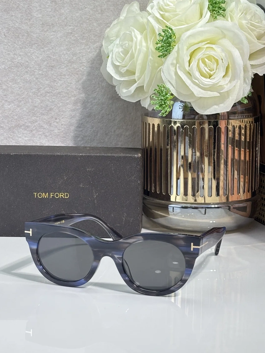 Tom Ford FT1315 Philippa Sunglasses for Wholesale | Optical Store Supplier