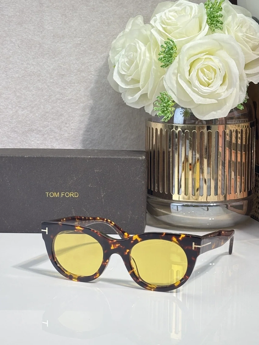 Tom Ford FT1315 Philippa Sunglasses for Wholesale | Optical Store Supplier