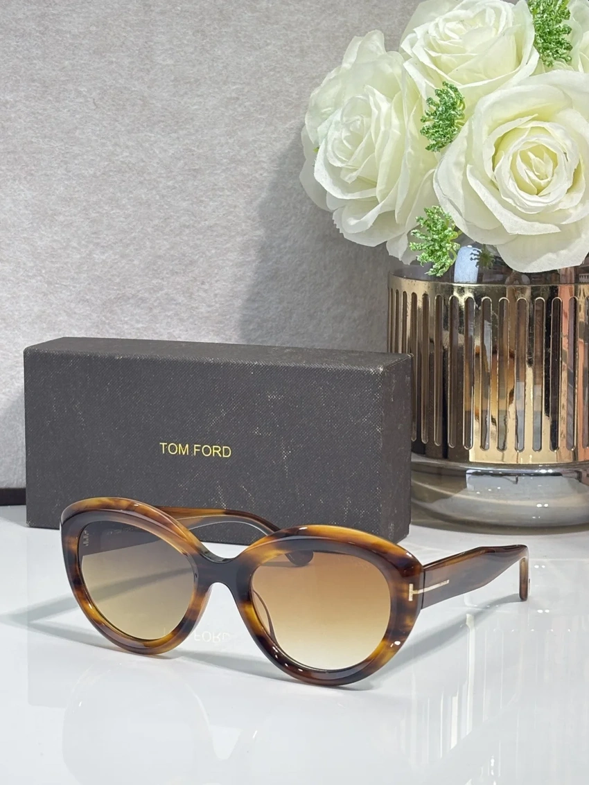 Tom Ford FT1316 Jennifer Sunglasses for Wholesale | Optical Store Supplier