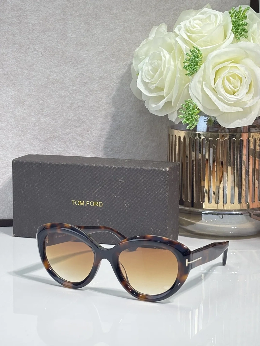 Tom Ford FT1316 Polarized Arnaud Sunglasses Wholesale | Optical Retail Supplier