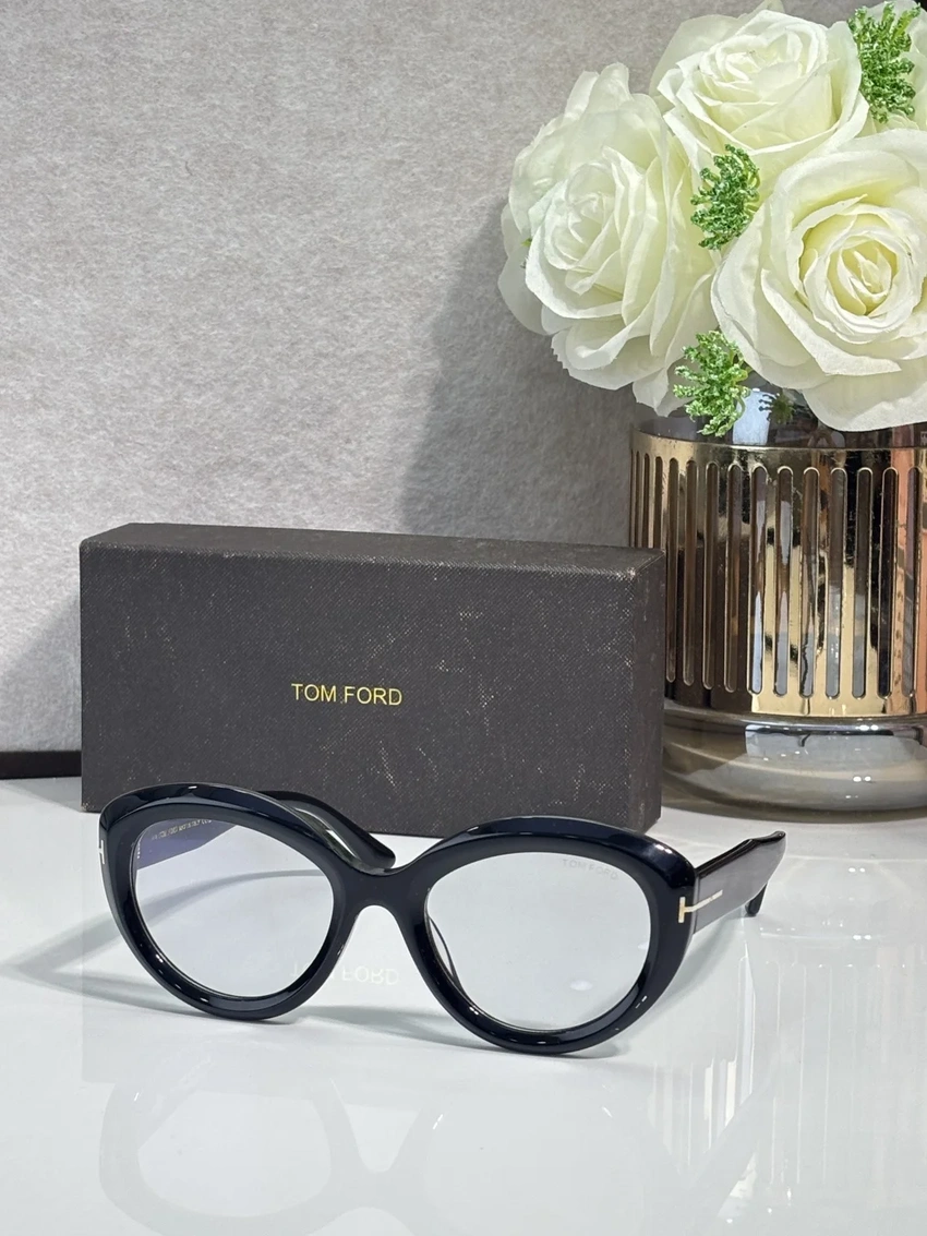 Wholesale Tom Ford FT1316 Aviator Sunglasses | B2B Optical Distributor