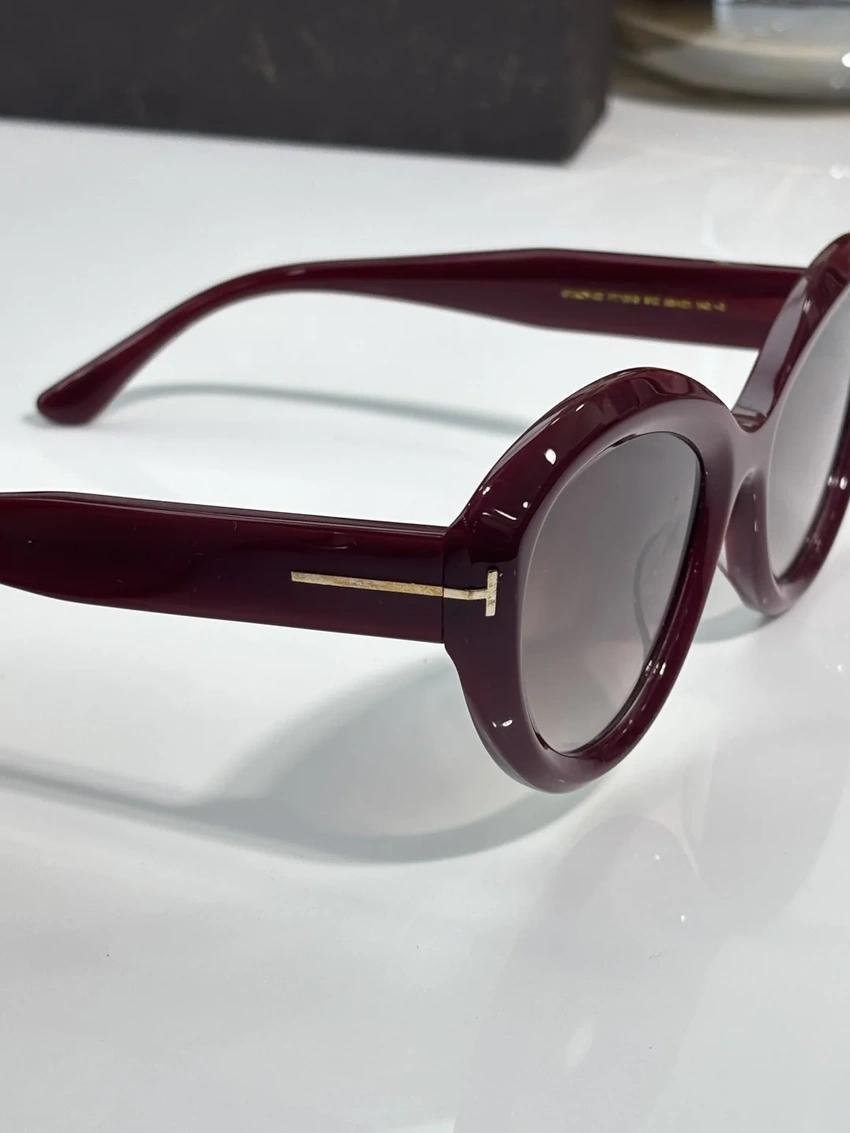Tom Ford FT1316 Jennifer Sunglasses for Wholesale | Optical Store Supplier