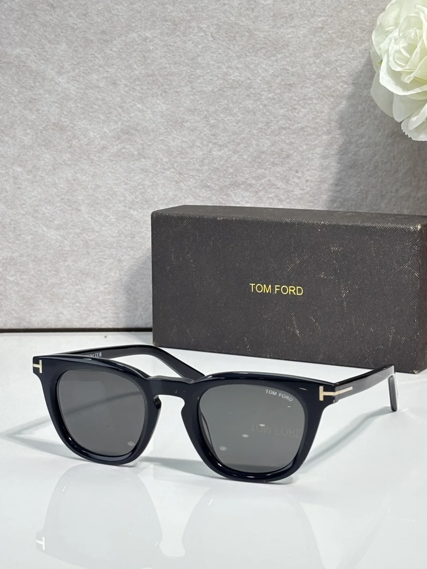Tom Ford FT1326 Unisex Sunglasses – Wholesale Optical Frames Supplier