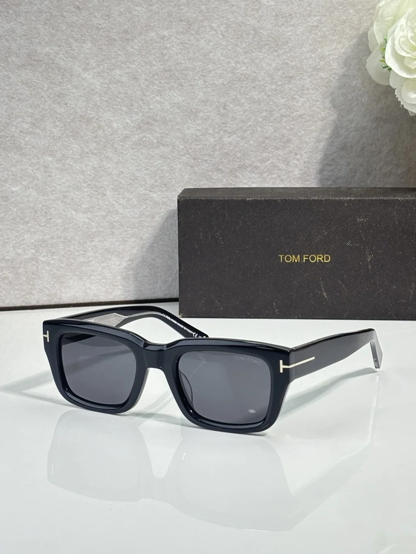 Tom Ford FT1327 Rosco Aviator Sunglasses Wholesale | Optical Retail Supplier