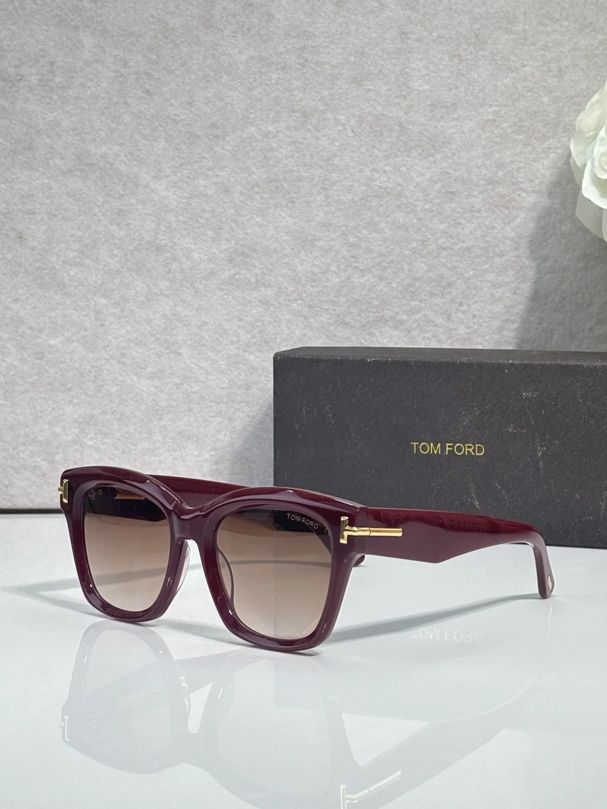 Tom Ford FT1329 Simona Sunglasses – Wholesale Optical Frames Supplier