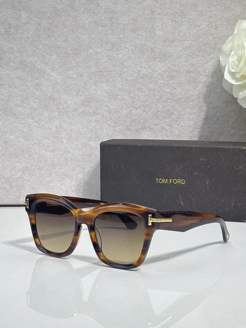 Tom Ford FT1329 Simona Sunglasses – Wholesale Optical Frames Supplier
