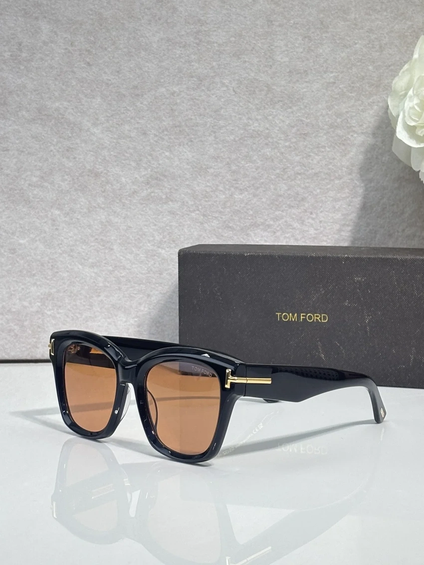 Tom Ford FT1329 Simona Sunglasses – Wholesale Optical Frames Supplier