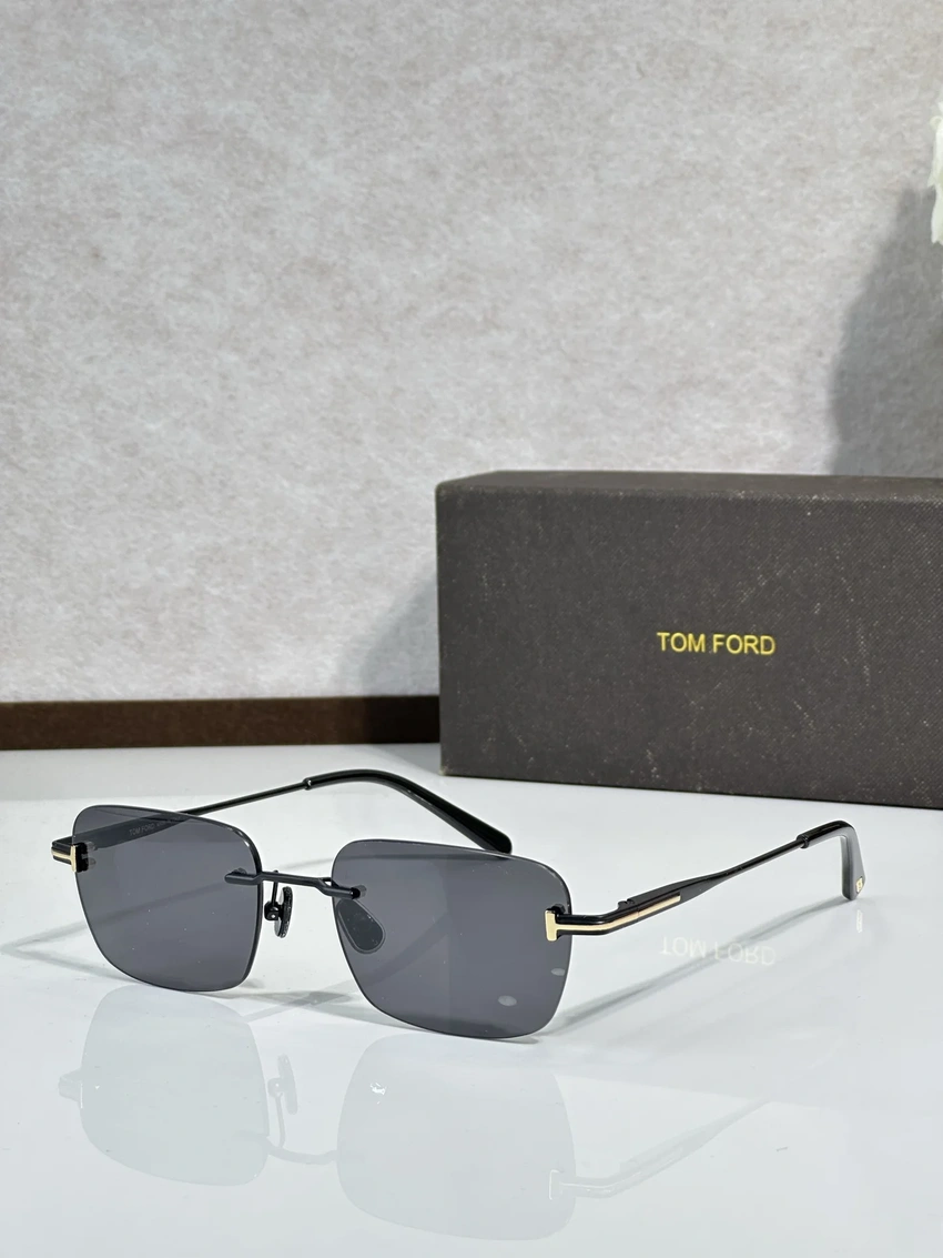 Wholesale Tom Ford FT1354 Women Sunglasses | B2B Optical Distributor