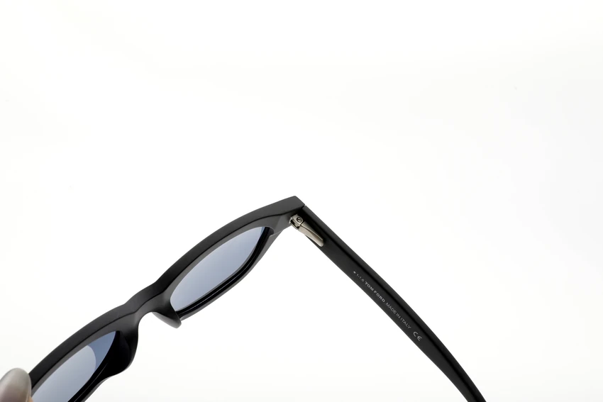 Tom Ford FT237 Arnaud Sunglasses for Wholesale | Optical Store Supplier