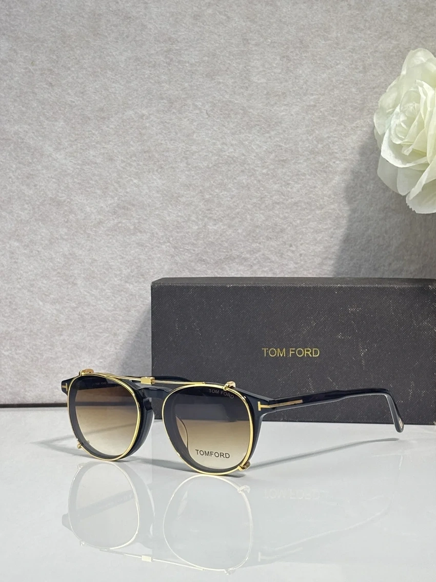 Wholesale Tom Ford FT5401 Sunglasses Whitney | B2B Optical Distributor