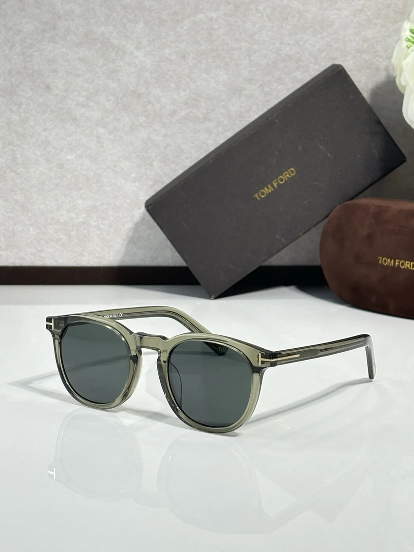Tom Ford FT5629 White Sunglasses – Wholesale Optical Frames Supplier