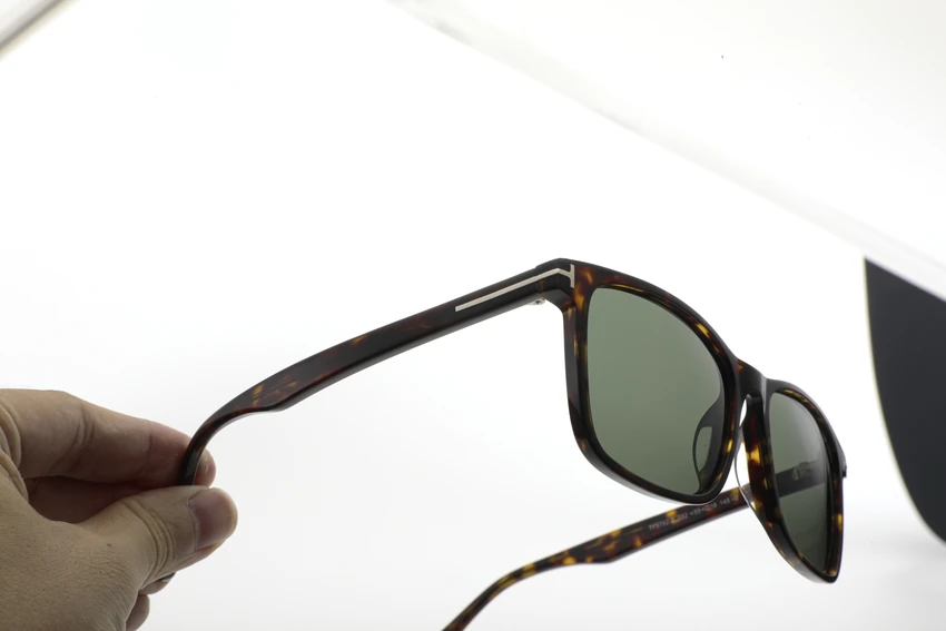 Wholesale Tom Ford FT5752-B Pilot Sunglasses | B2B Optical Distributor