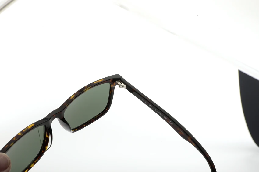 Wholesale Tom Ford FT5752-B Pilot Sunglasses | B2B Optical Distributor