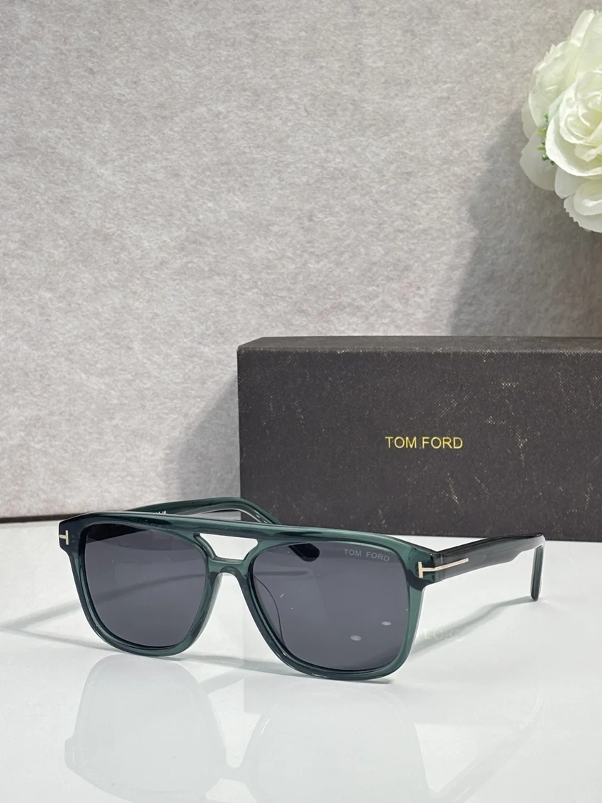 Tom Ford FT6024 Ilias Sunglasses for Wholesale | Optical Store Supplier