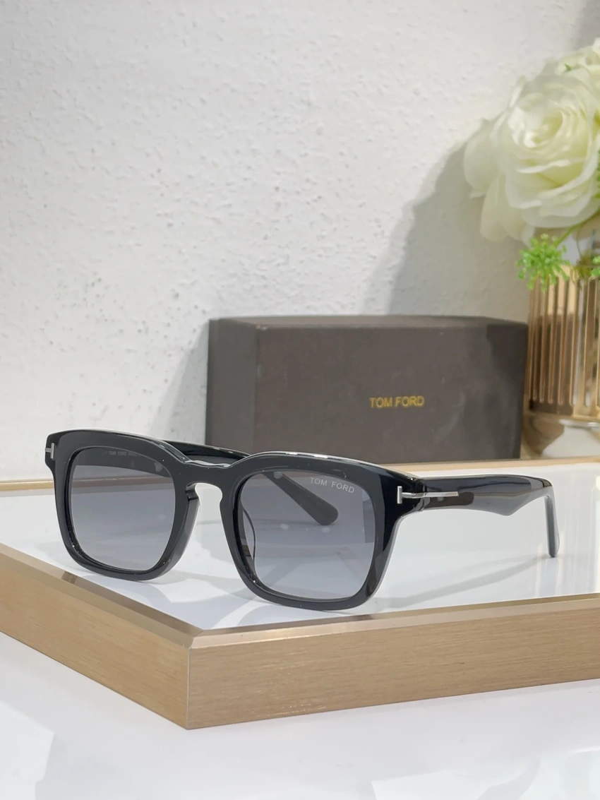 Wholesale Tom Ford FT6025 Bronson Sunglasses | B2B Optical Distributor