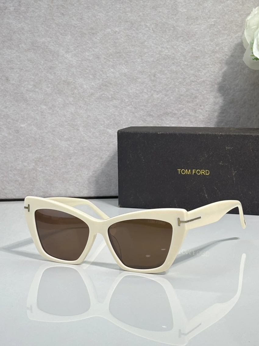 Tom Ford FT6026 Sunglasses Black – Wholesale Optical Frames Supplier