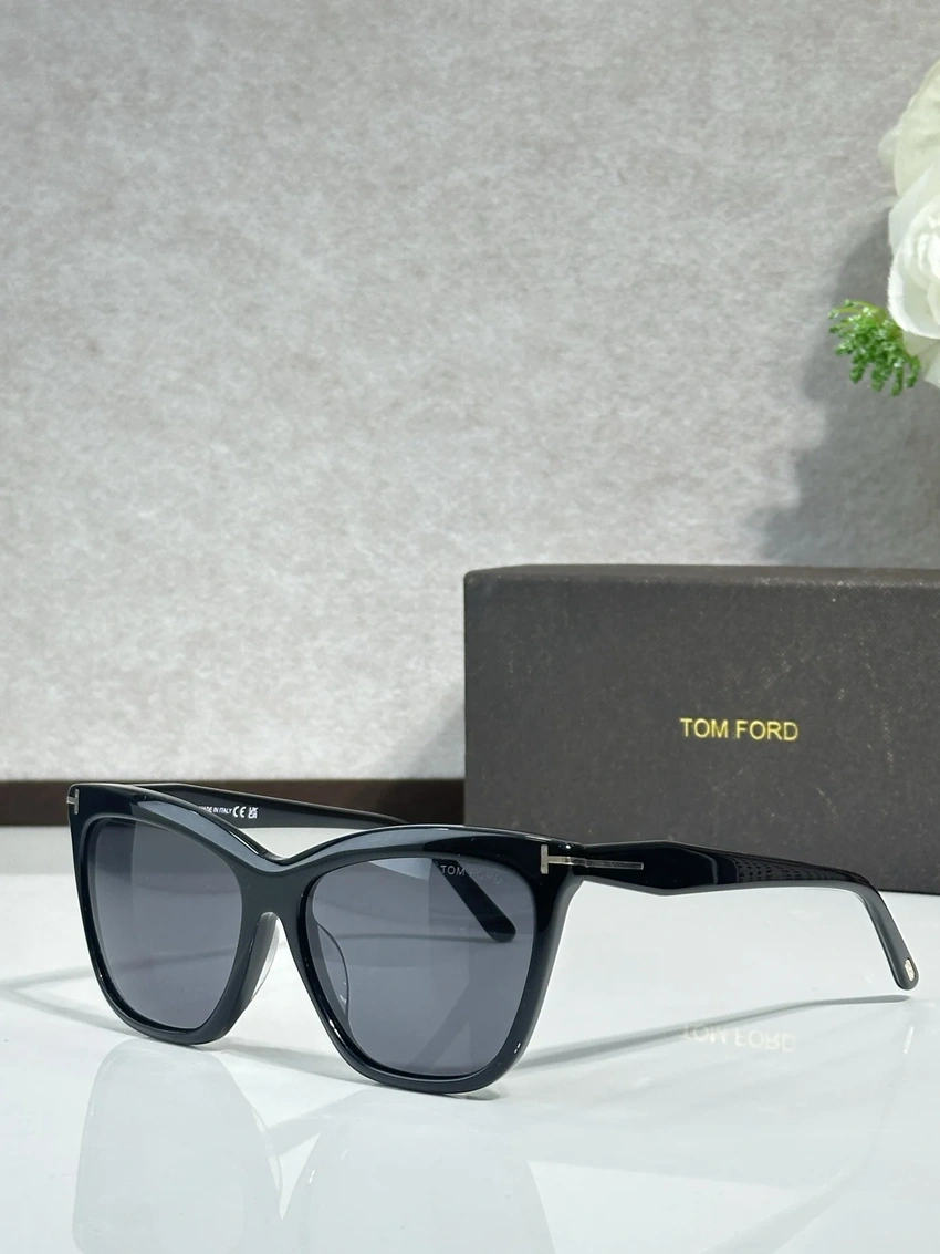 Buy Tom Ford FT6064 Women’s Sunglasses Wholesale | Optical Importer
