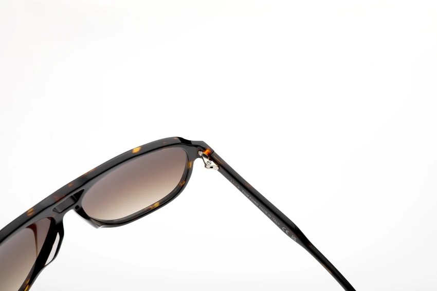 Tom Ford FT753 Shield Sunglasses Wholesale | Optical Retail Supplier