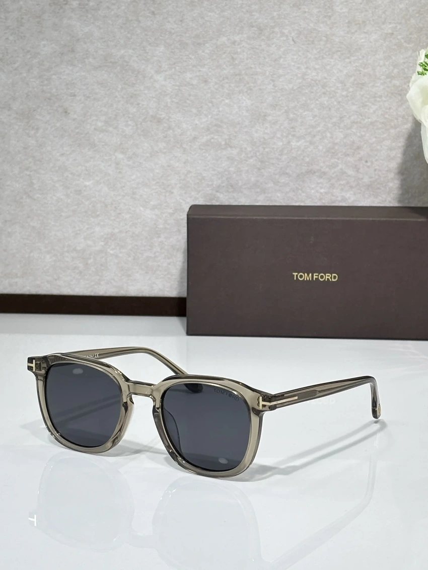 Buy Tom Ford TF0975 Rectangular Sunglasses Wholesale | Optical Importer
