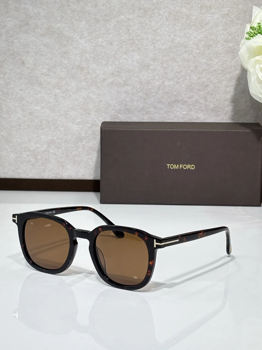 Buy Tom Ford TF0975 Rectangular Sunglasses Wholesale | Optical Importer