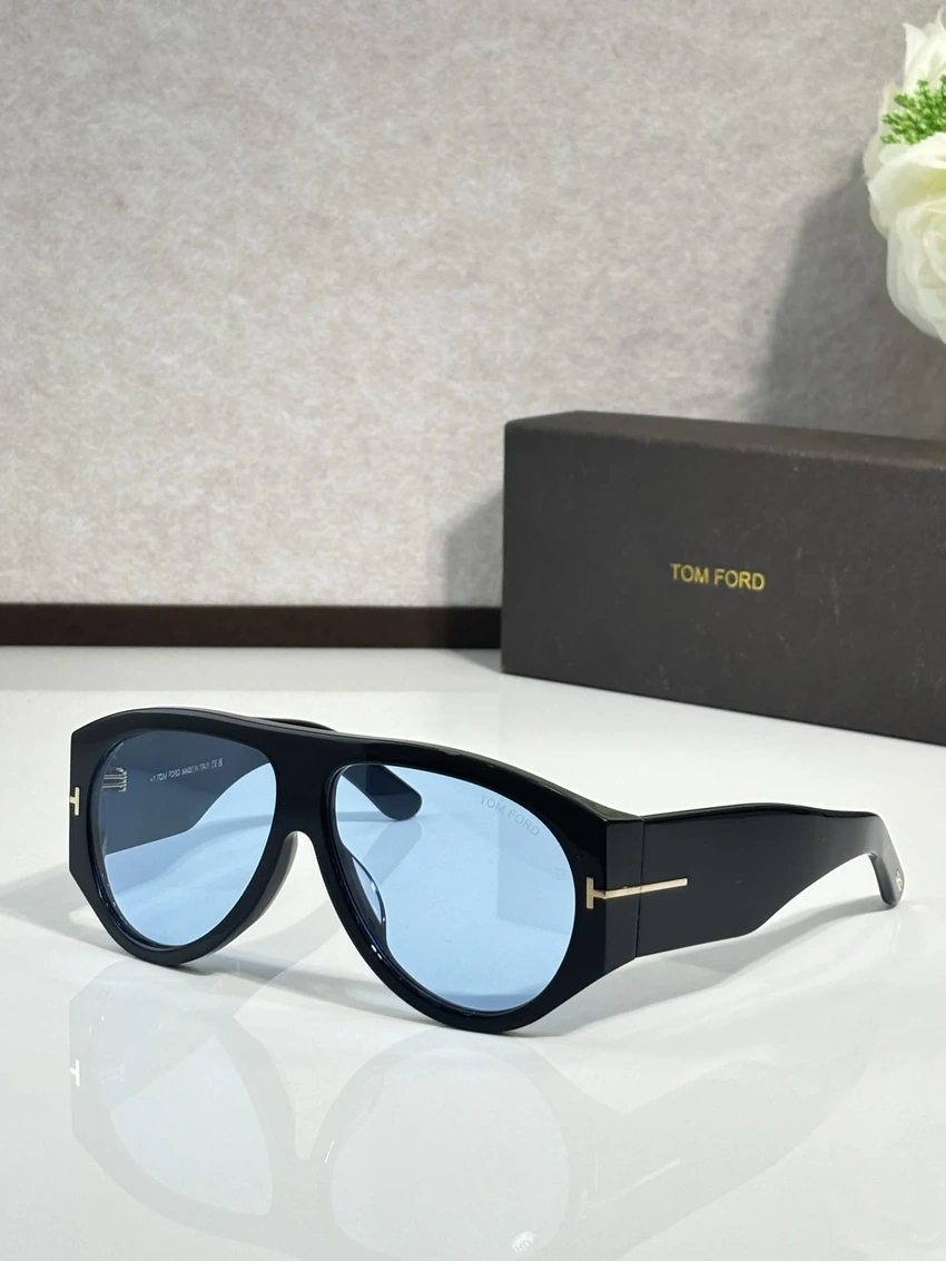 Tom Ford TF1044 Cecil Sunglasses for Wholesale | Optical Store Supplier