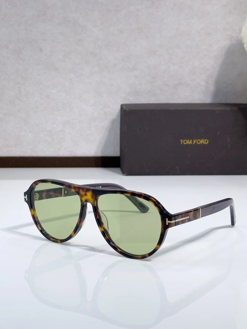 Wholesale Tom Ford TF1080 Damian Sunglasses | B2B Optical Distributor