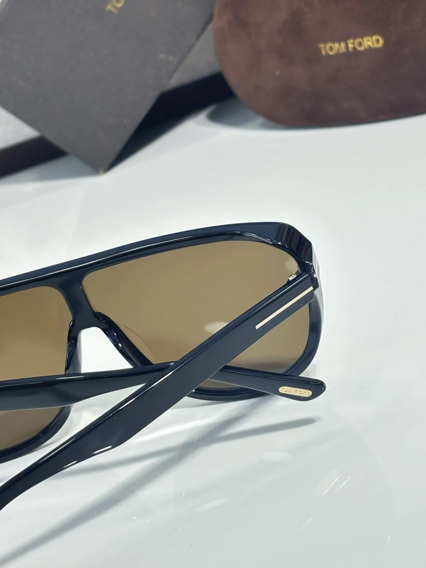 Premium Tom Ford TF1182 Raquel Sunglasses – Wholesale Distributor