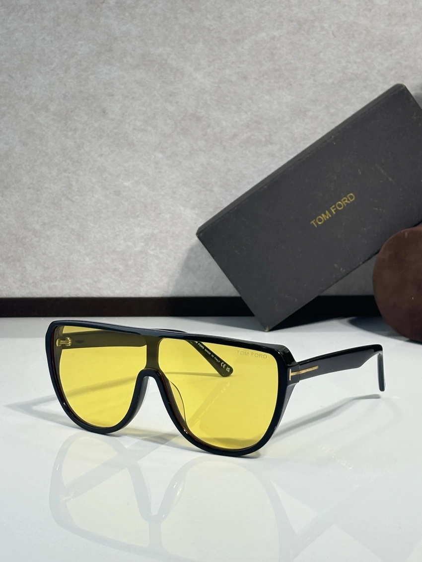 Wholesale Tom Ford TF1182 Wallace Sunglasses | B2B Optical Distributor