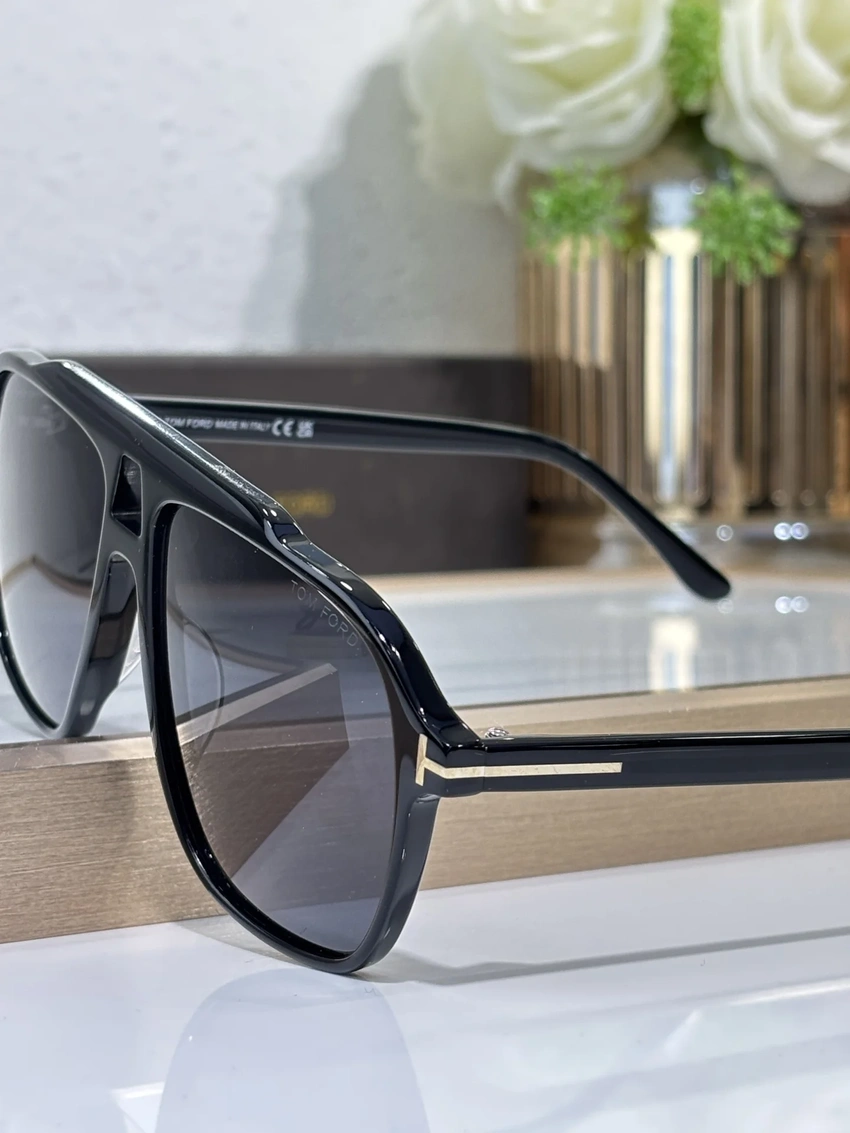 Tom Ford TF1209 Hudson Sunglasses Wholesale | Optical Retail Supplier