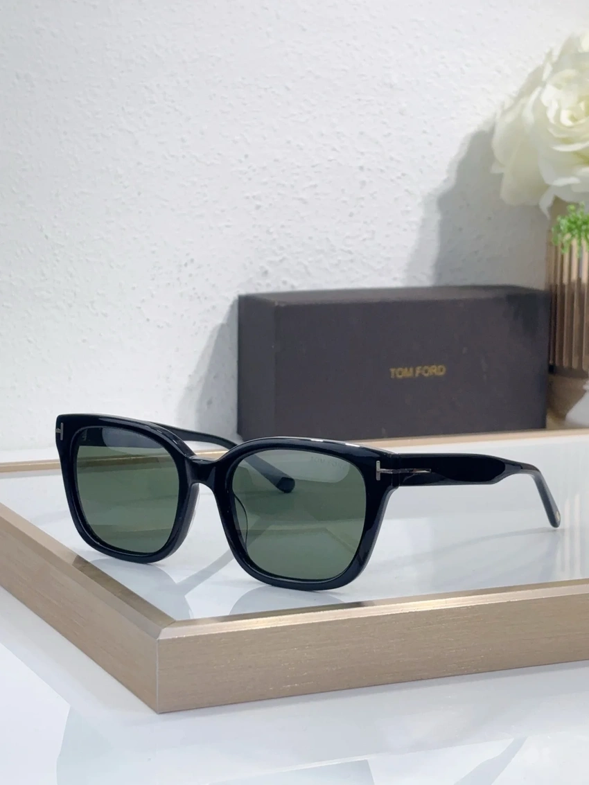 Tom Ford TF1216 Huxley Sunglasses – Wholesale Optical Frames Supplier