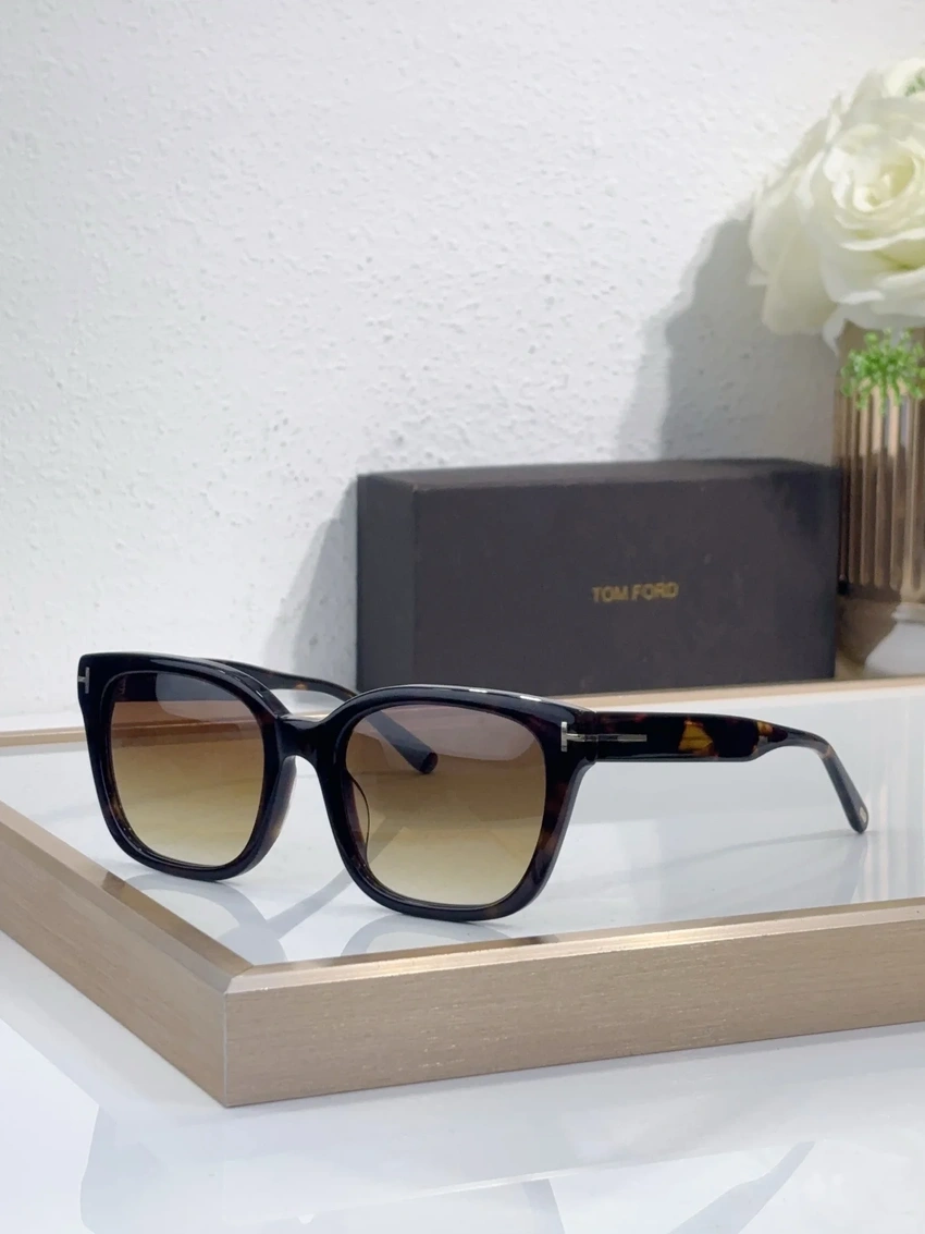 Tom Ford TF1216 Huxley Sunglasses – Wholesale Optical Frames Supplier