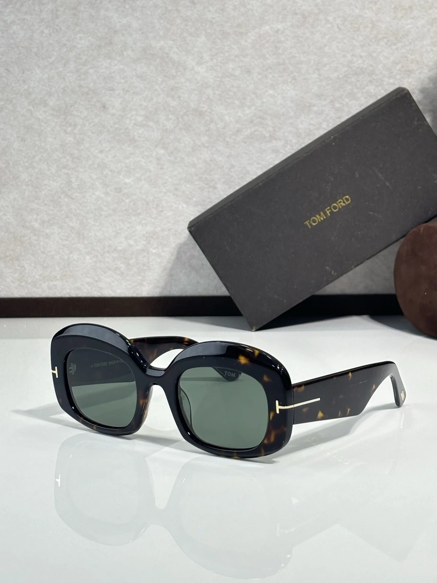 Wholesale Tom Ford TF1219 Celebrity Sunglasses | B2B Optical Distributor