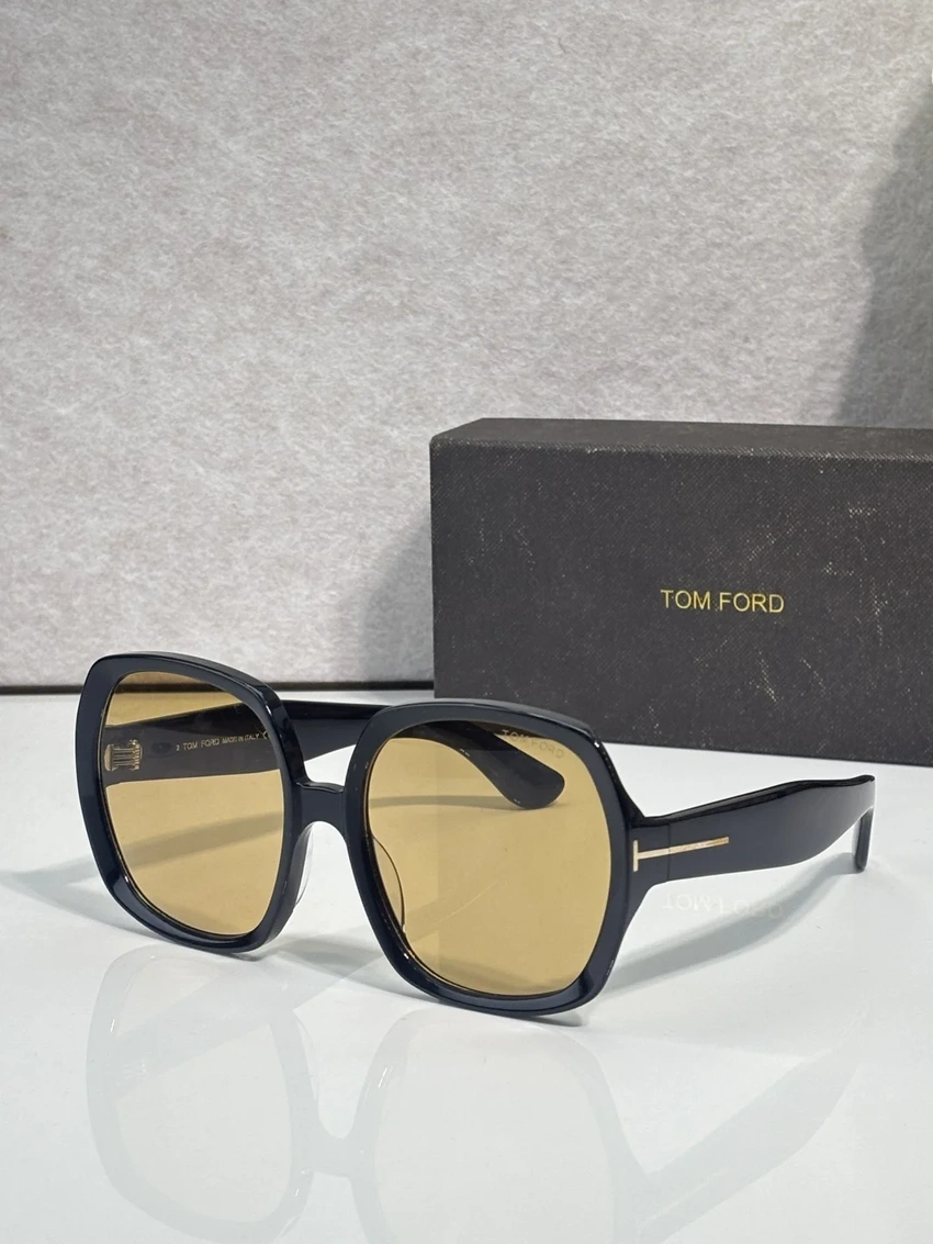 Wholesale Tom Ford TF1221 Juan Sunglasses | B2B Optical Distributor