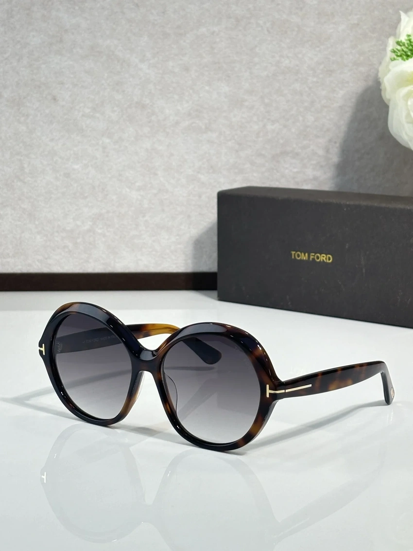 Tom Ford TF1282 Maxwell Sunglasses for Wholesale | Optical Store Supplier